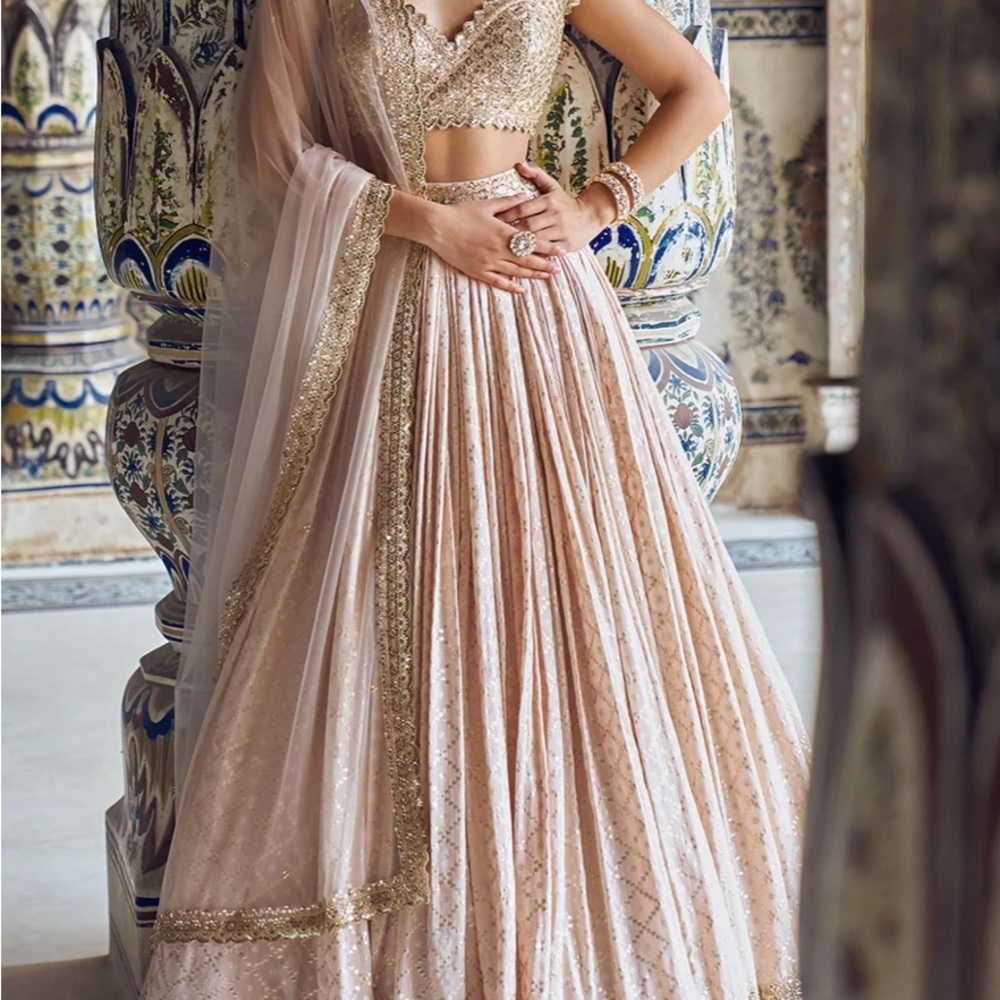 Elegant Cream and Gold Women's Dress